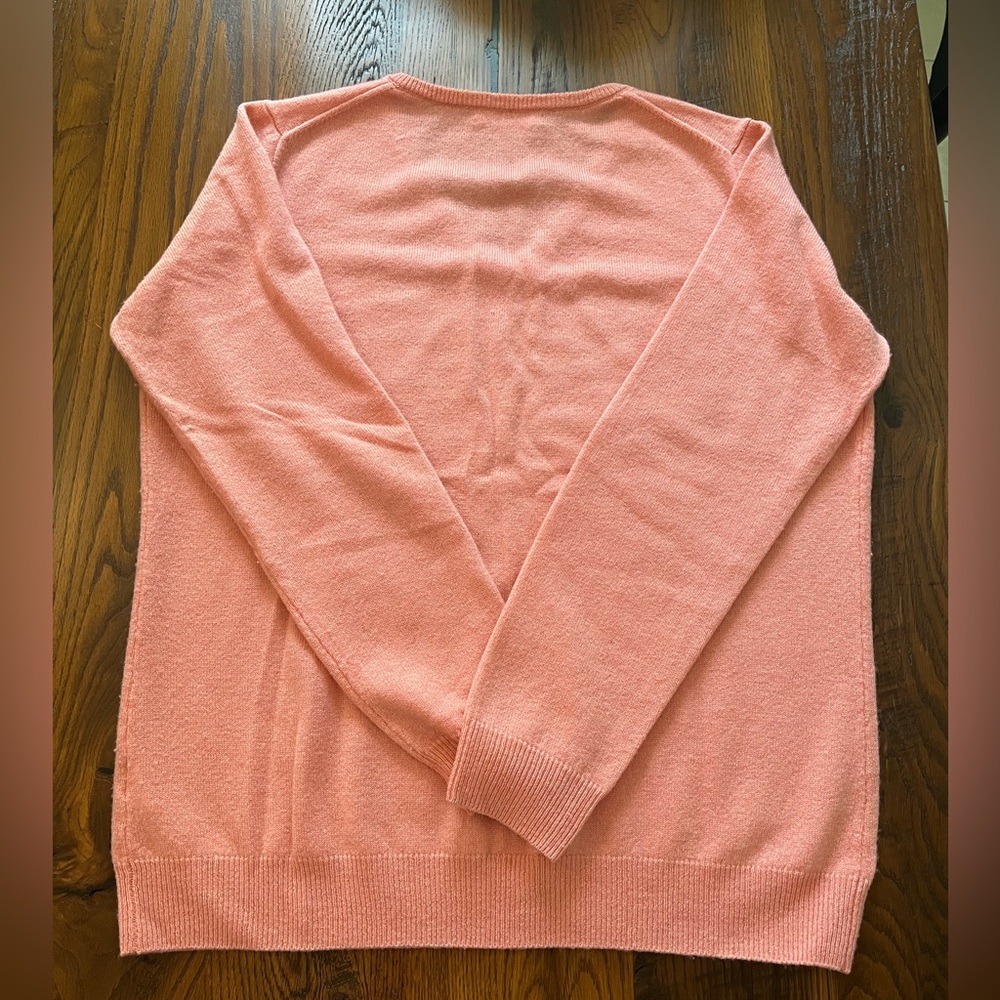 Woolovers Marino and Cashmere V-Neck Sweater - Picture 4 of 7
